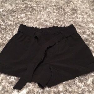 Size small black 90 degree shorts
